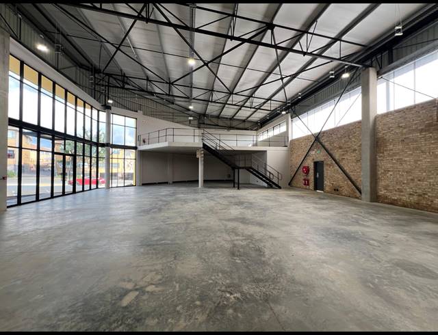 410M² WAREHOUSE TO LET IN STRIJDOMPARK